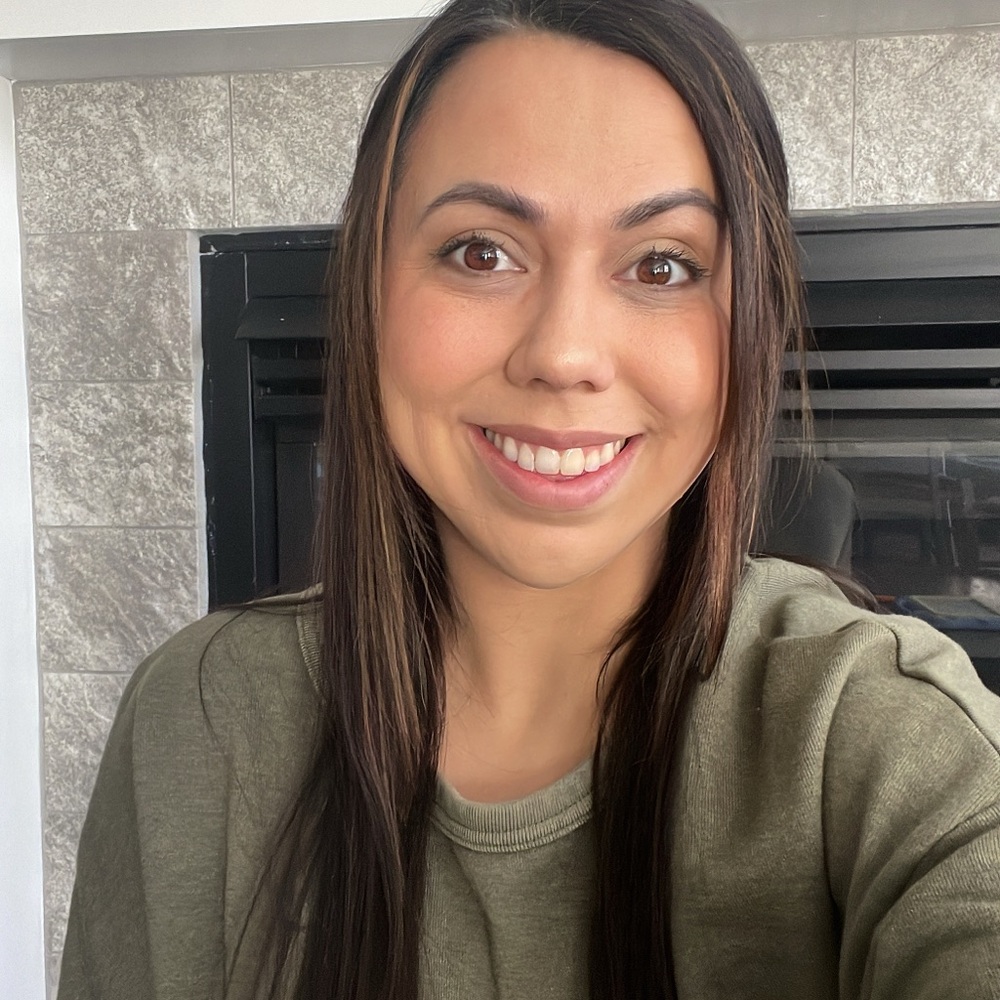 Meet your Posher, Stacy